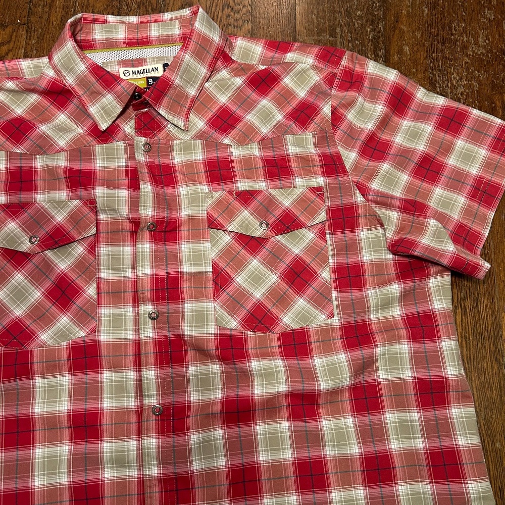 Men's Magellan Outdoors Plaid Short Sleeve Loose Fit Snap-Up Shirt Size XL